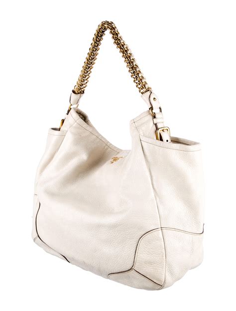 prada cervo lux chain shoulder bag